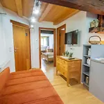 Beim Holzschnitzer-2 By Interhome