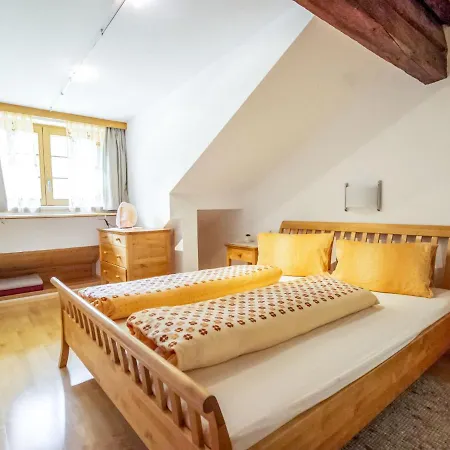 Beim Holzschnitzer-2 By Interhome *