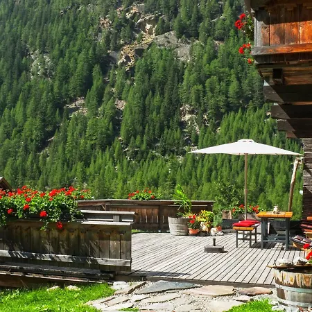 Beim Holzschnitzer-2 By Interhome