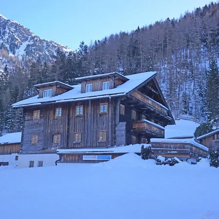 Daire Beim Holzschnitzer-2 By Interhome