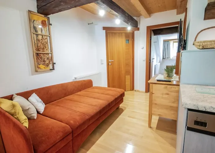 Beim Holzschnitzer-2 By Interhome *